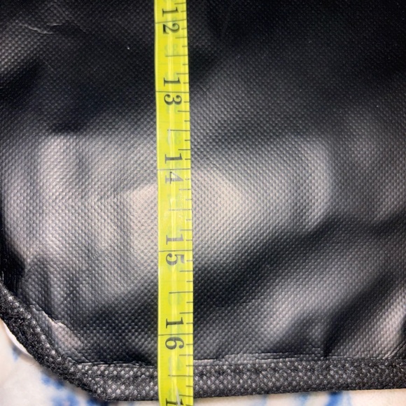 lululemon athletica Black and White Tote Bag Set - Picture 5 of 5